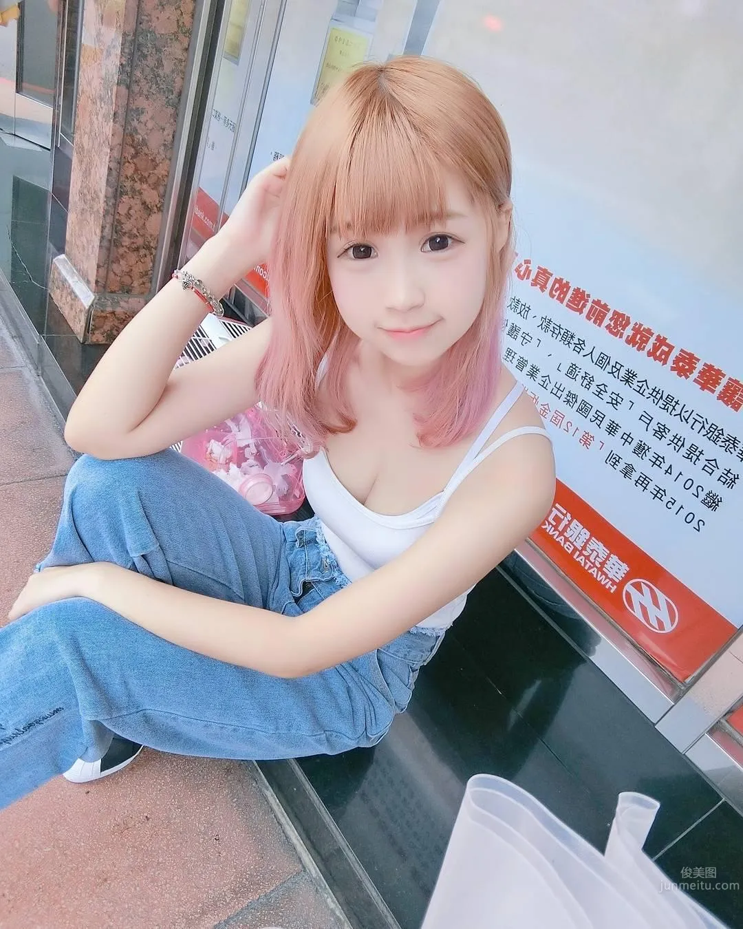 超甜美萌妹周奕瑜 深藏不露的好身材 28