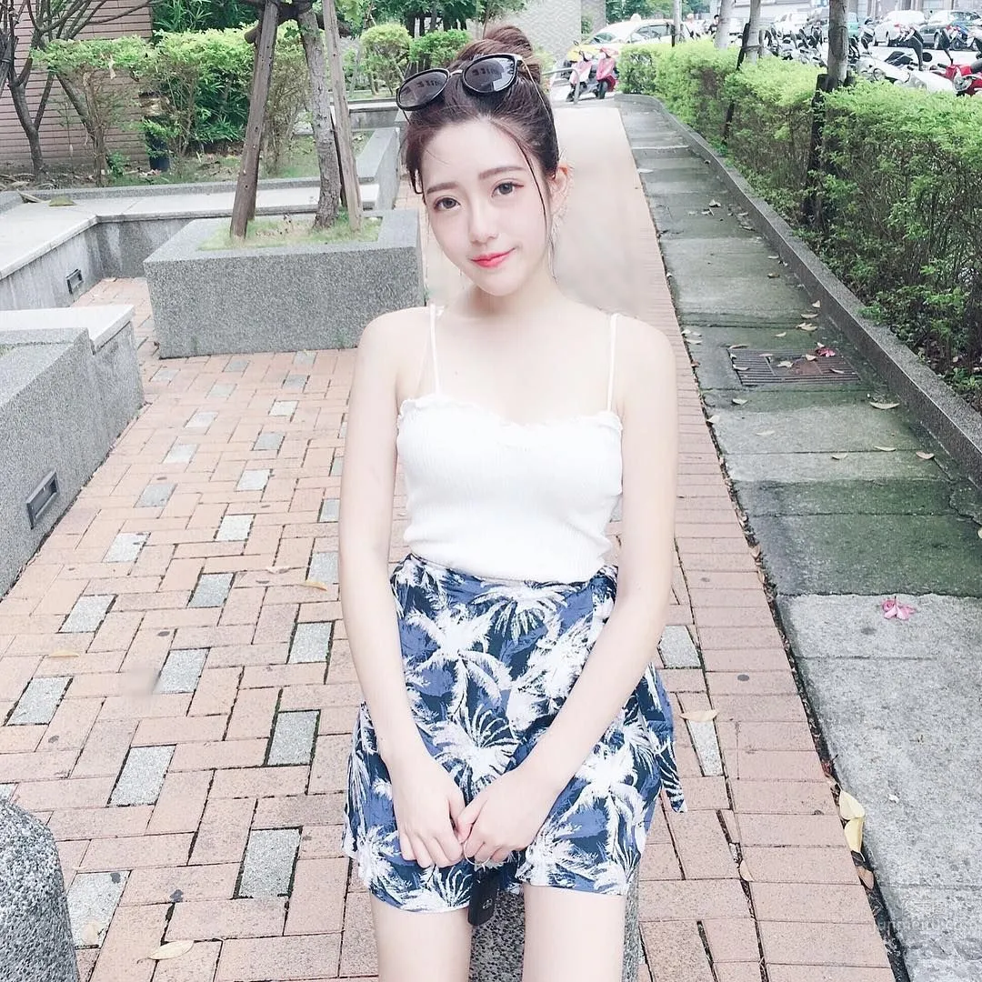 台湾正妹石洁心 超吸睛的事业线_6