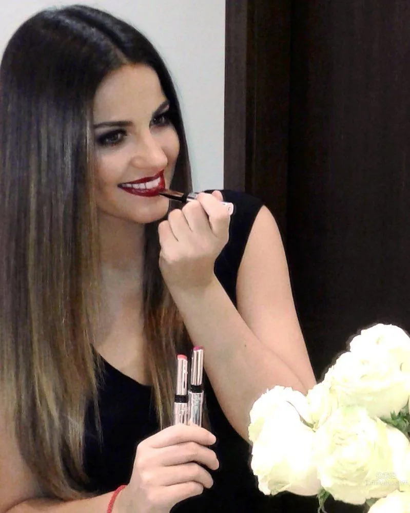 Maite Perroni- 墨西哥女演员美图_3