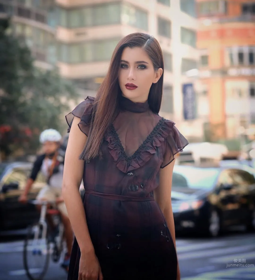 นาตยา ลุนด์เบิร์ก: Praya Lundberg photo 17