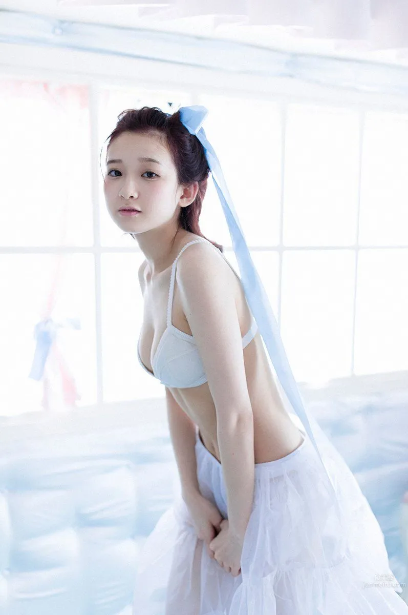 Rie Kaneko - 2018 Weekly Playboy NEWS Photos photo 6