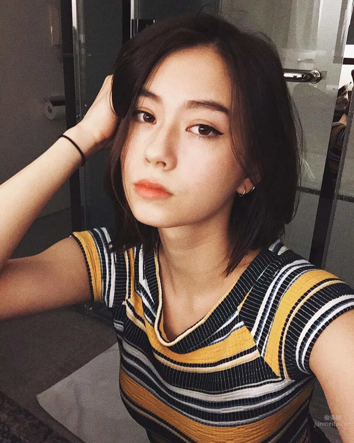 Chinese-American Mixed Blood Lauren Tsai, Full of Energy Retro Vibe photo 5