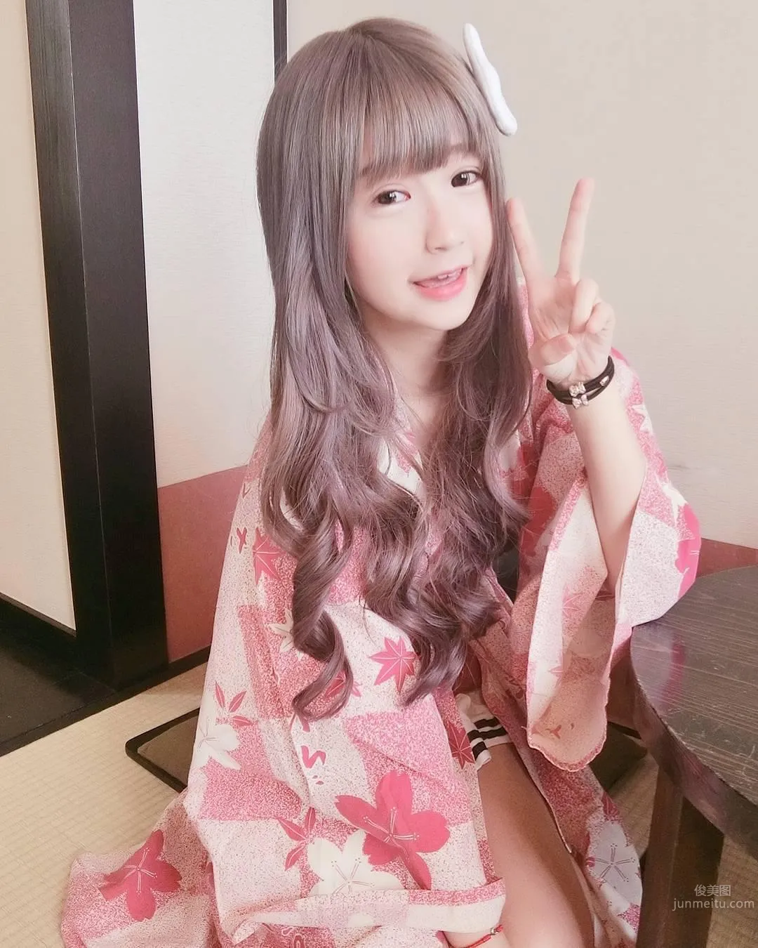 超甜美萌妹周奕瑜 深藏不露的好身材 37