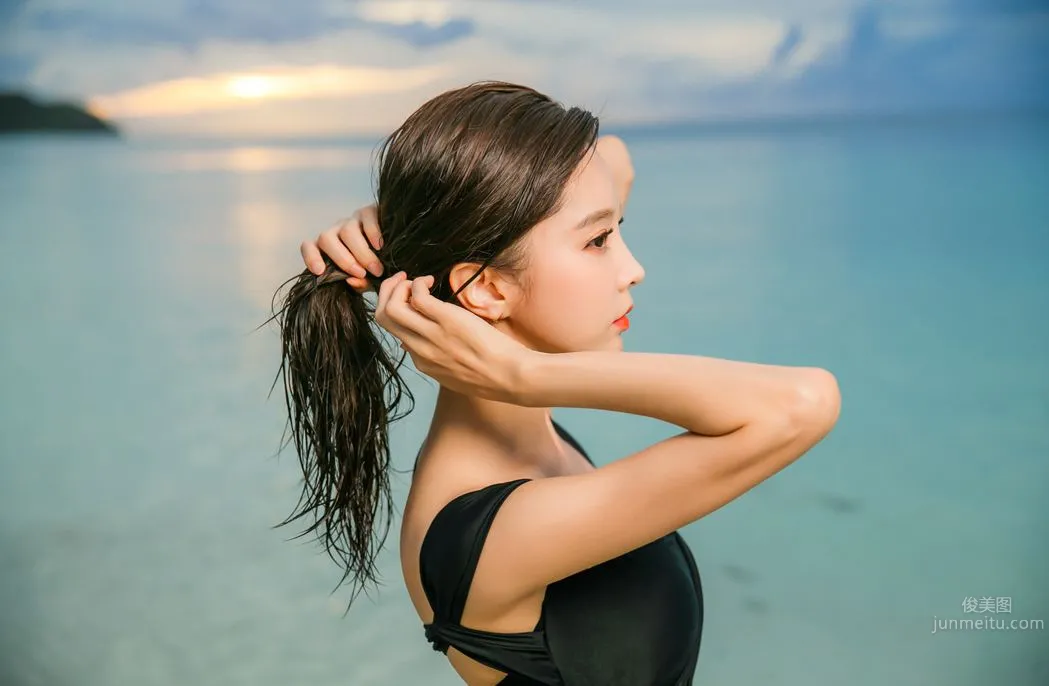 Park Da Hyun - Eranzi Bikini Series Three photo 68