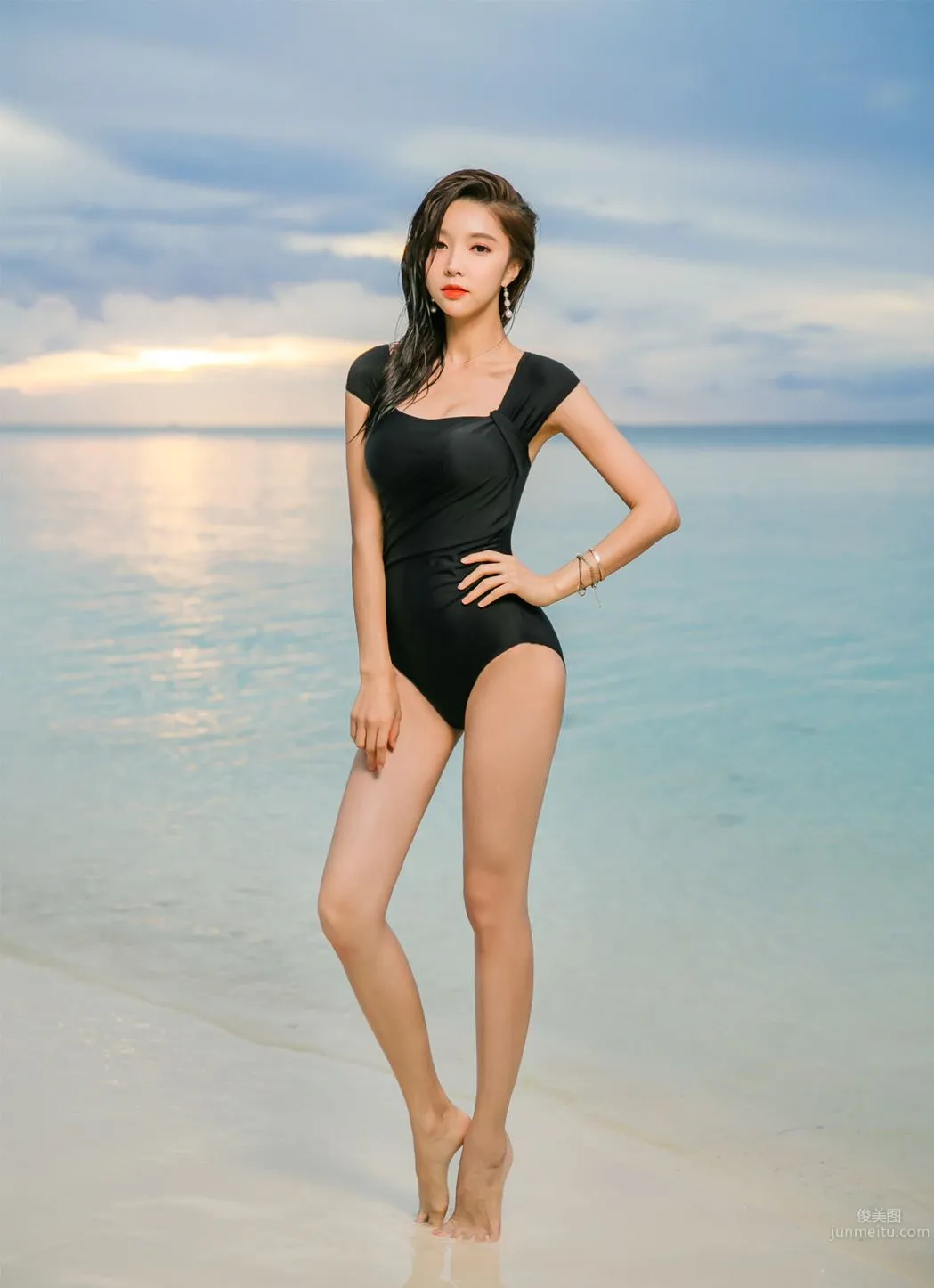 Park Da Hyun - Eranzi Bikini Series Three photo 62