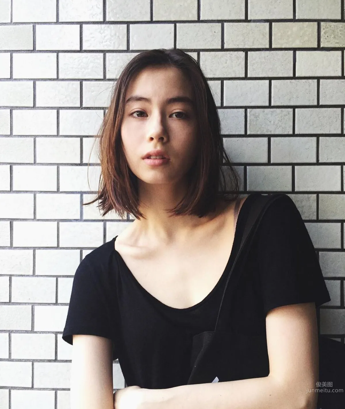 Chinese-American Mixed Blood Lauren Tsai, Full of Energy Retro Vibe photo 8
