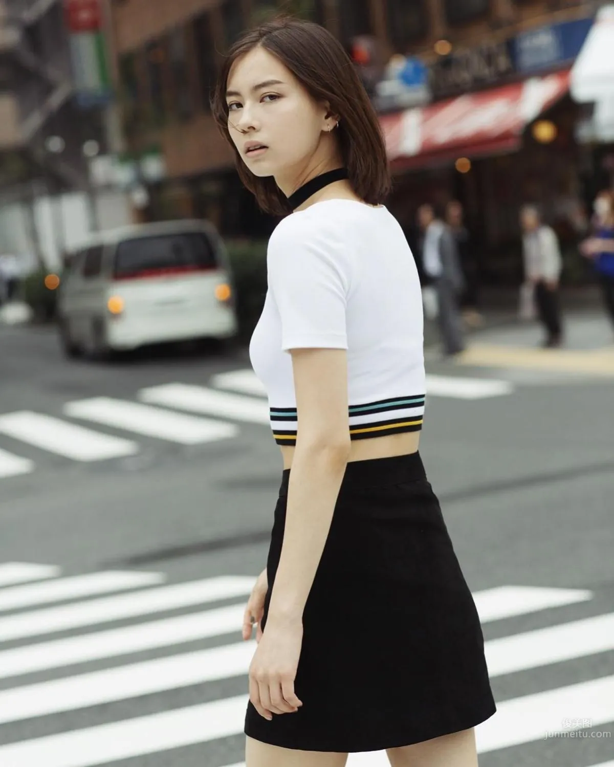Chinese-American Mixed Blood Lauren Tsai, Full of Energy Retro Vibe photo 13