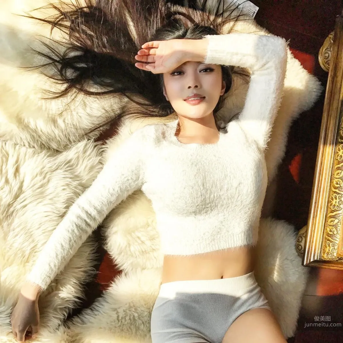 Xu Dongdong - Sister-in-Law Satisfies All Your Fantasies photo 14