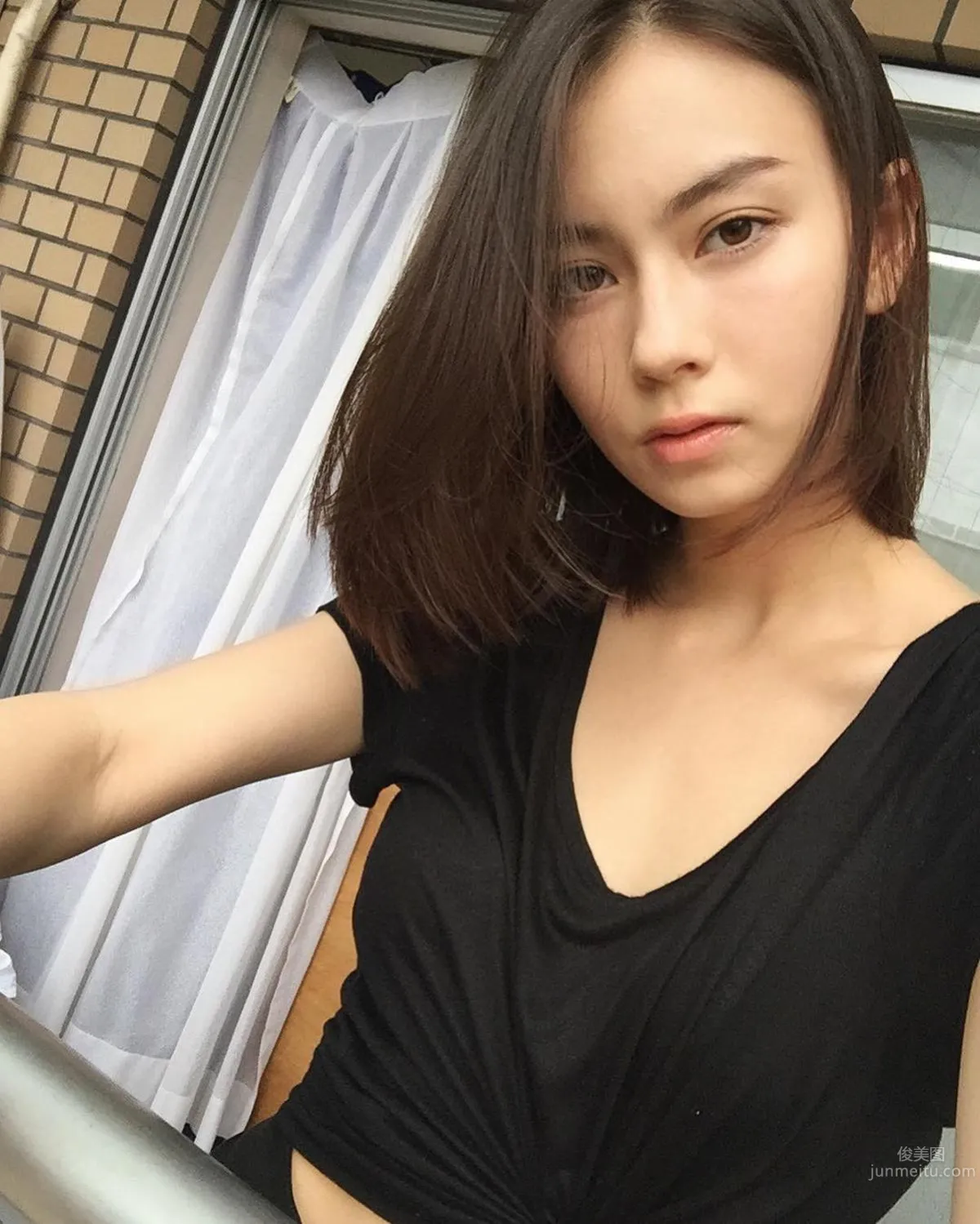 Chinese-American Mixed Blood Lauren Tsai, Full of Energy Retro Vibe photo 6