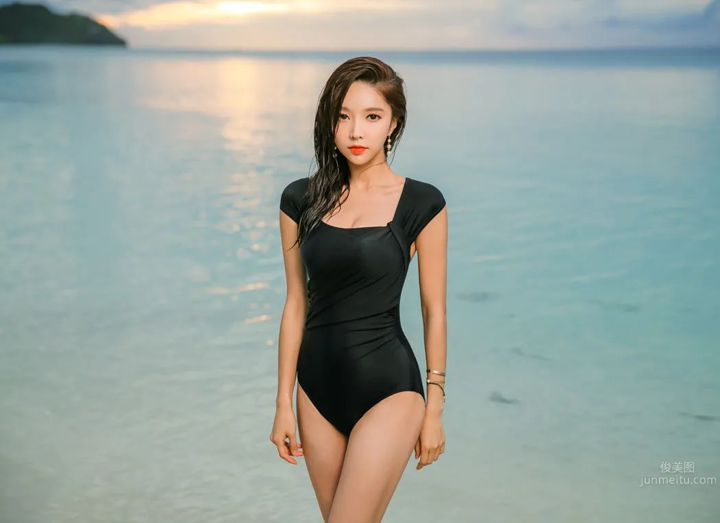 Park Da Hyun - Eranzi Bikini Series Three photo 61
