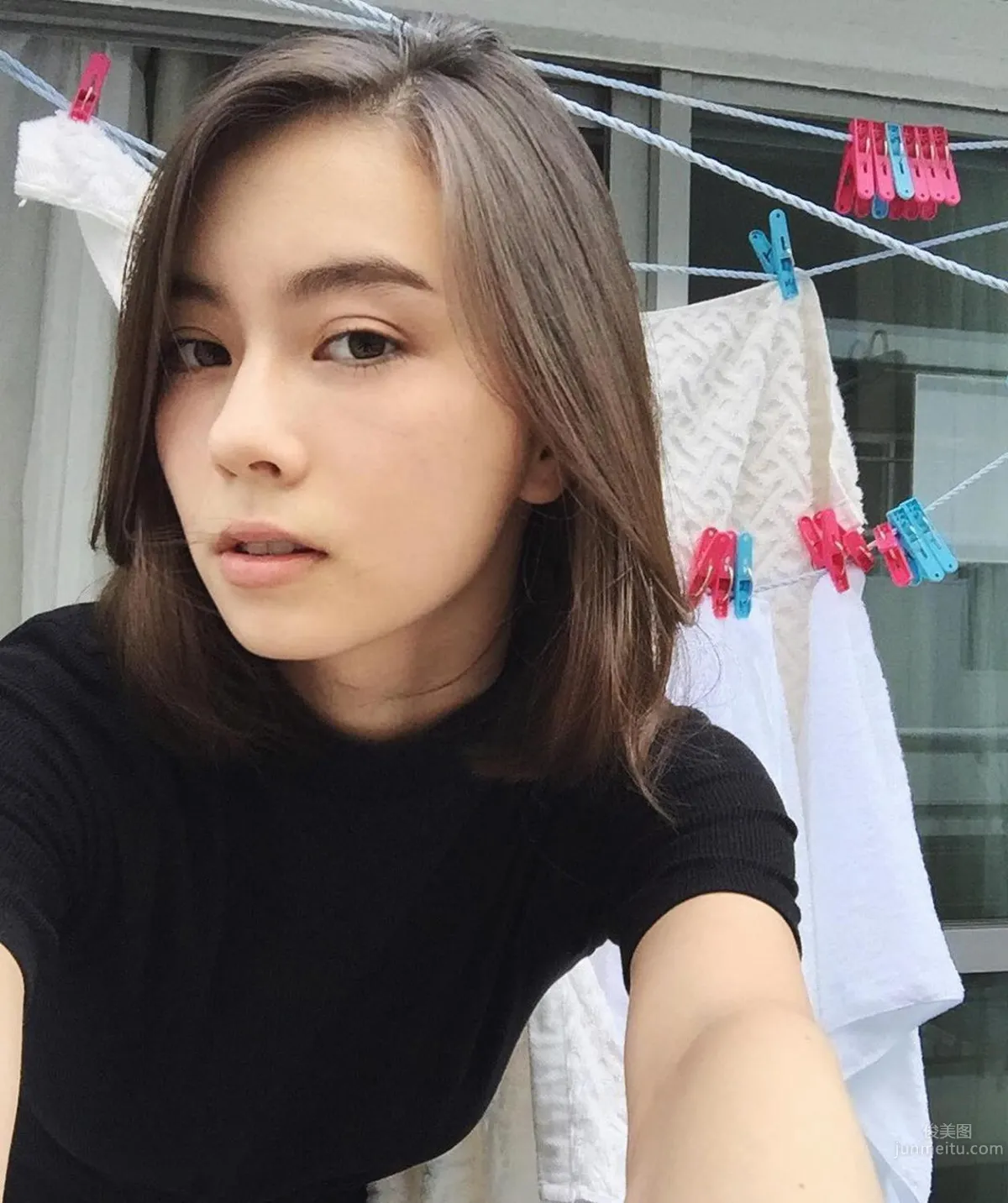 Chinese-American Mixed Blood Lauren Tsai, Full of Energy Retro Vibe photo 7