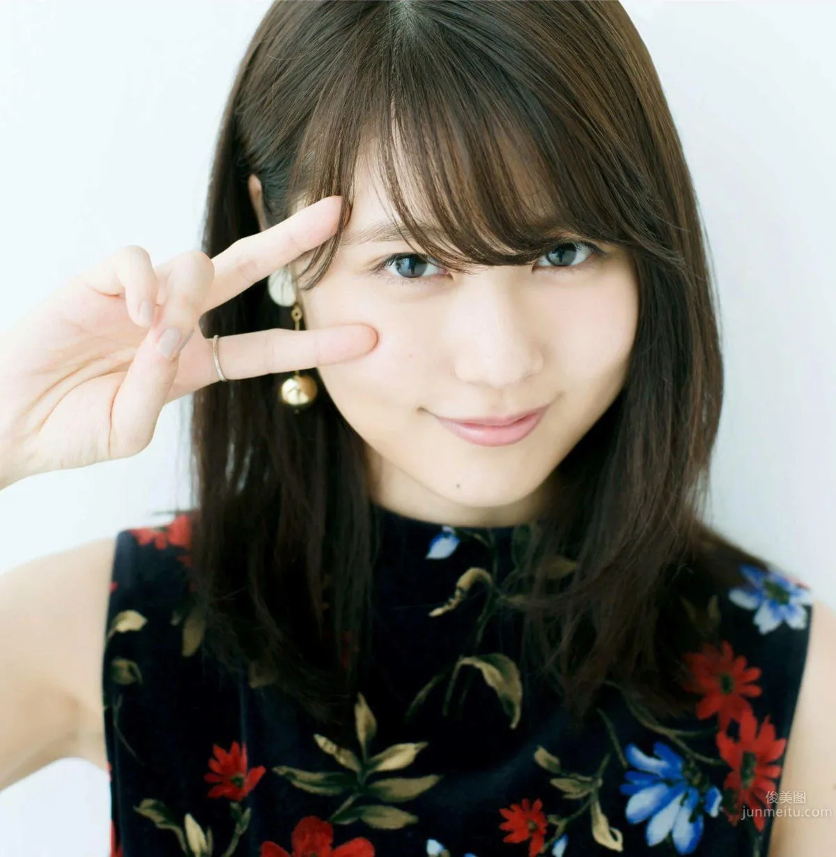 Kasumi Arimura, 2017 Magazine Poster Photos photo 4