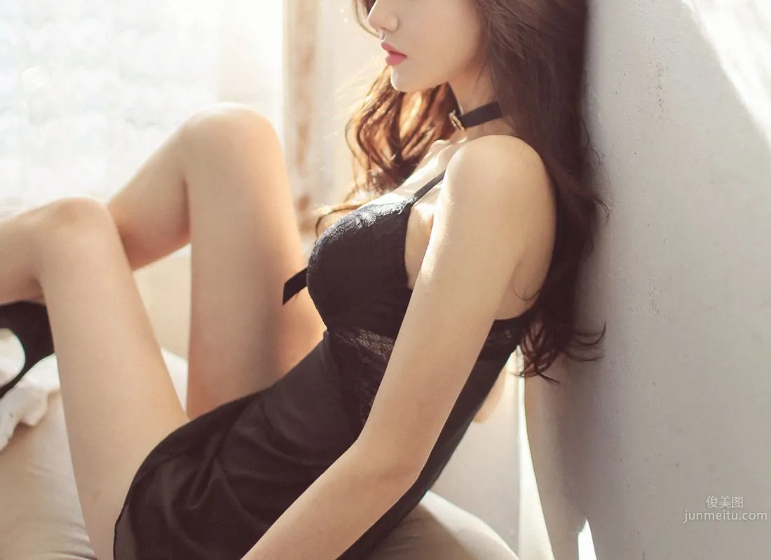 南韓美人孫允珠 唯美系吊帶内衣二 35