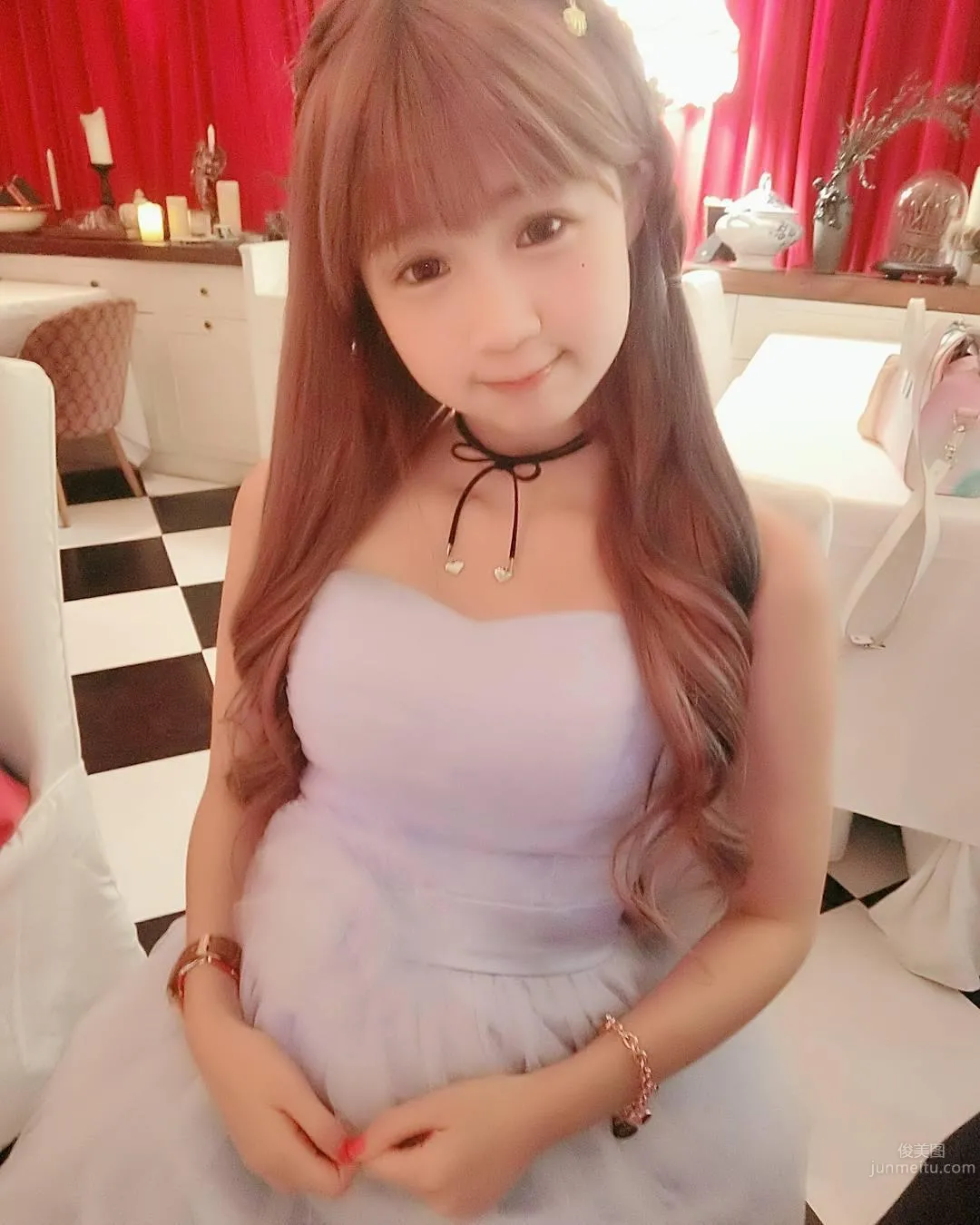 超甜美萌妹周奕瑜 深藏不露的好身材 11