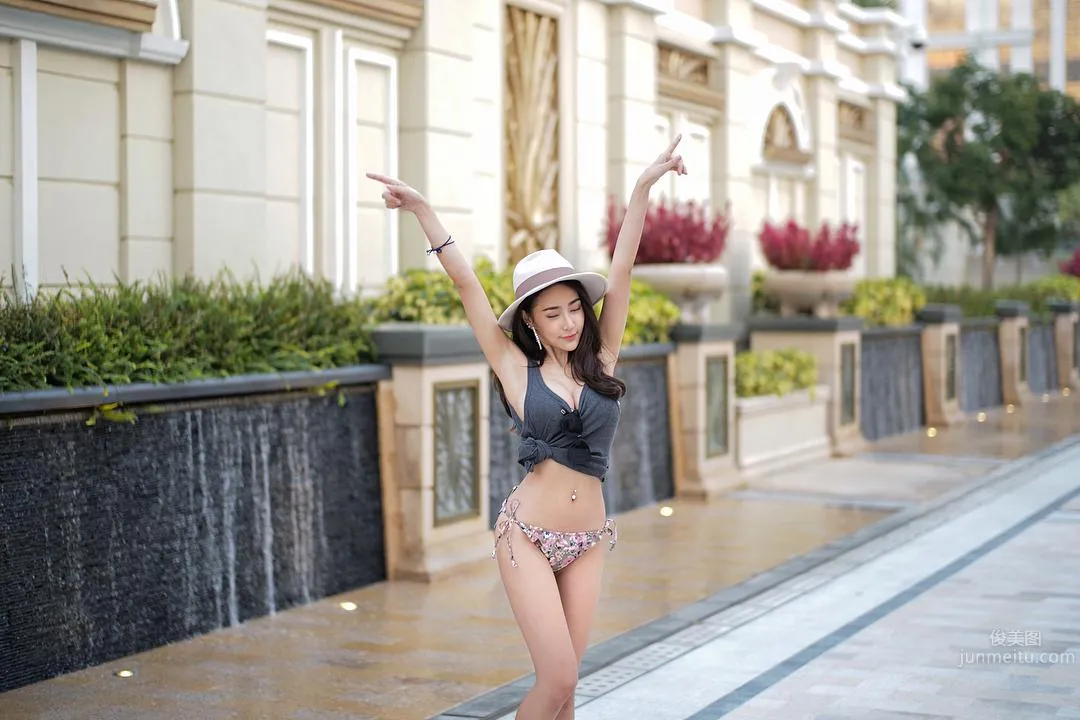 Bowlki Phasinee - Bikini Warms Your and My Empty Winter photo 61