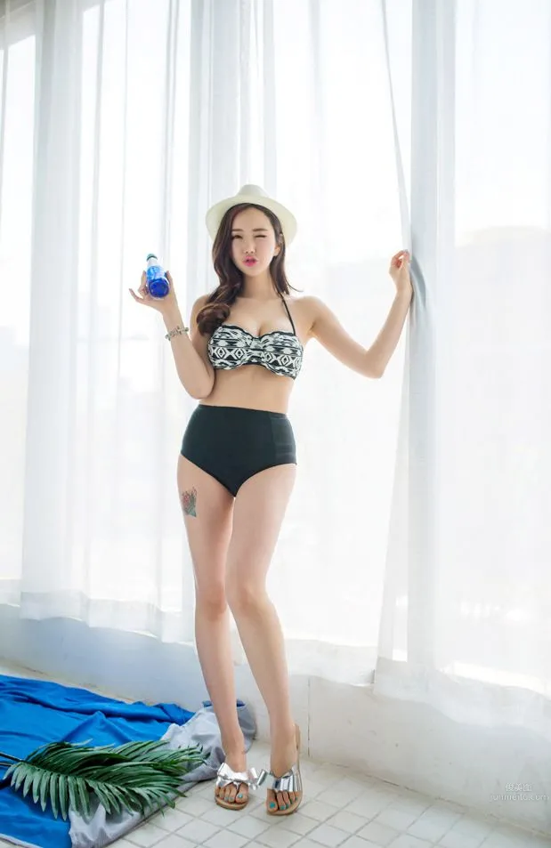 Li Yanjing - 2017 MayBeach Bikini Series Eight photo 11