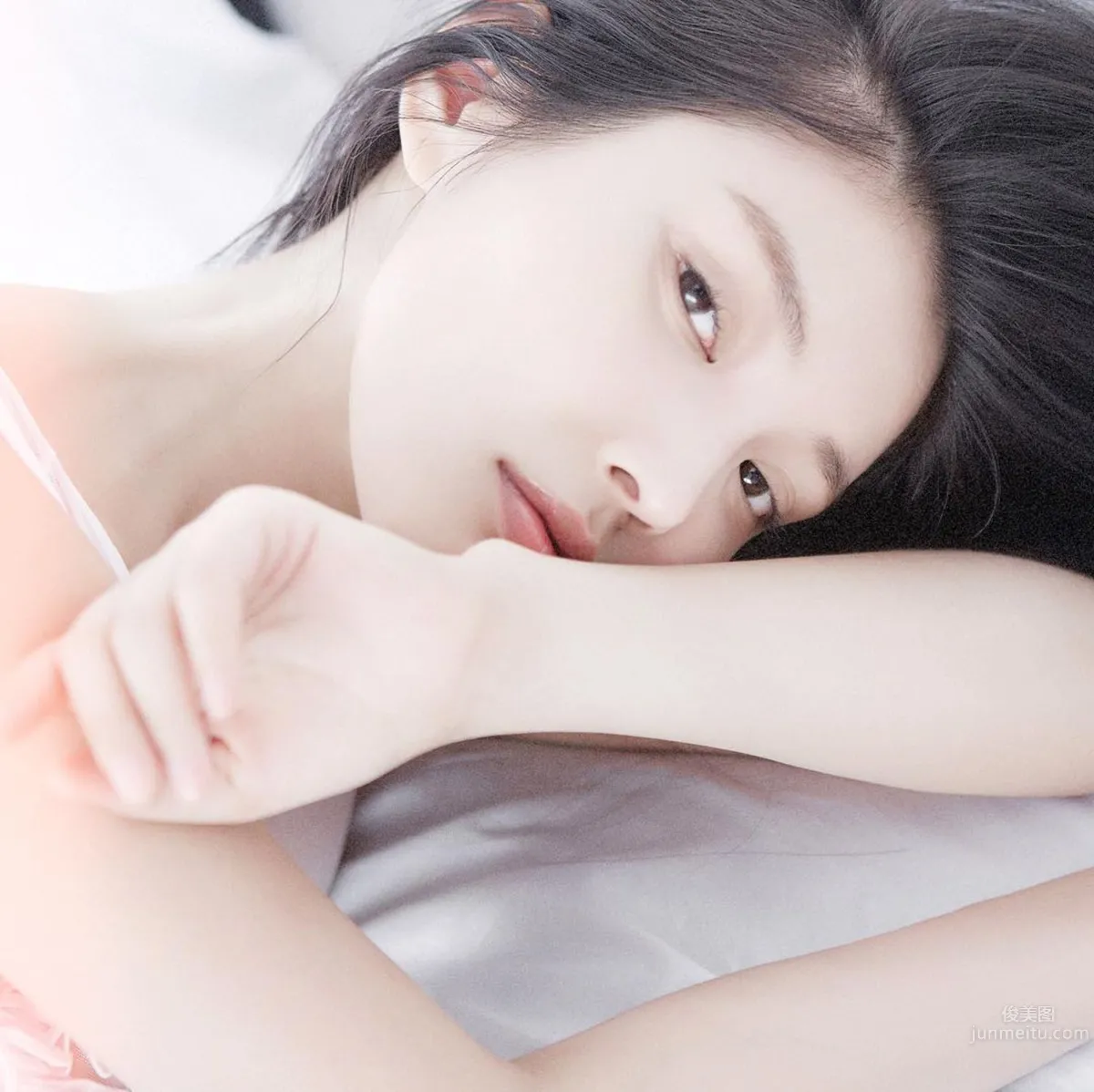 Xu Dongdong - Sister-in-Law Satisfies All Your Fantasies photo 35