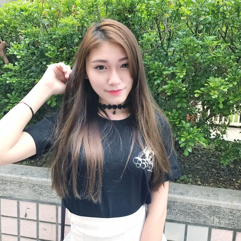 Malaysian Beauty Mimi Chen, Fashionable Sexy Curves photo 12