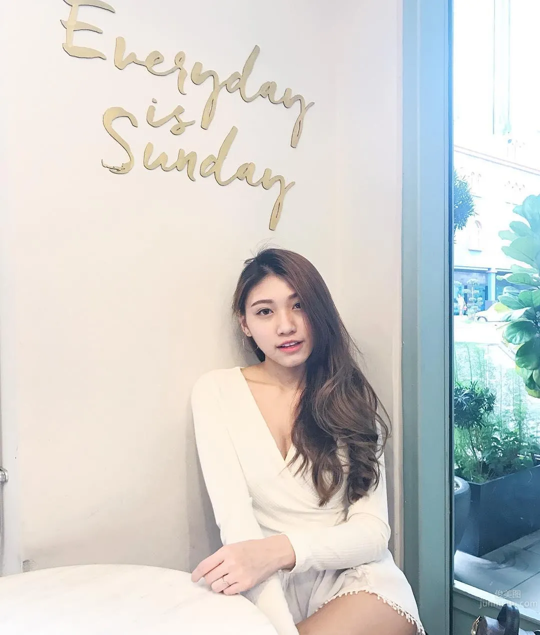 Malaysian Beauty Mimi Chen, Fashionable Sexy Curves photo 20
