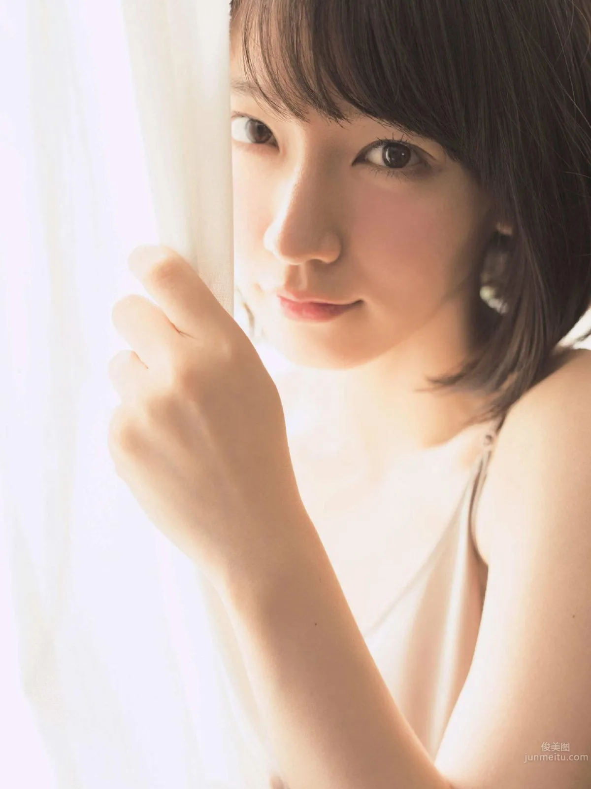 Riho Yoshioka, 2017 Weekly Playboy NEWS Photos photo 2