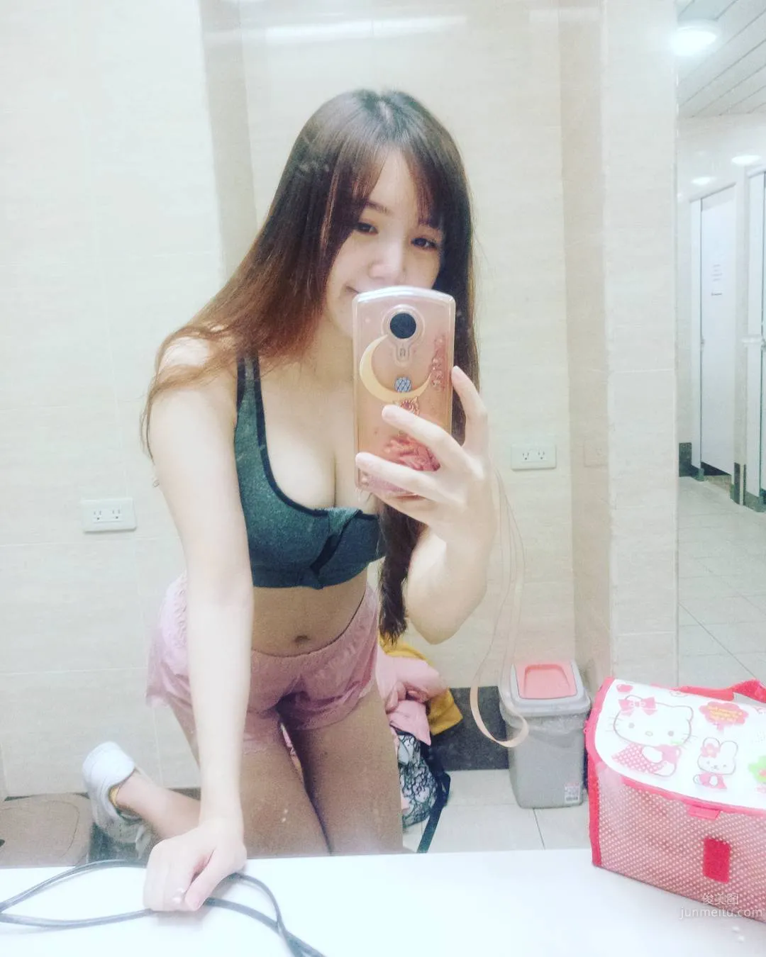 Esports Streamer Hong Baba, Perfect Score, Going Live Now photo 11