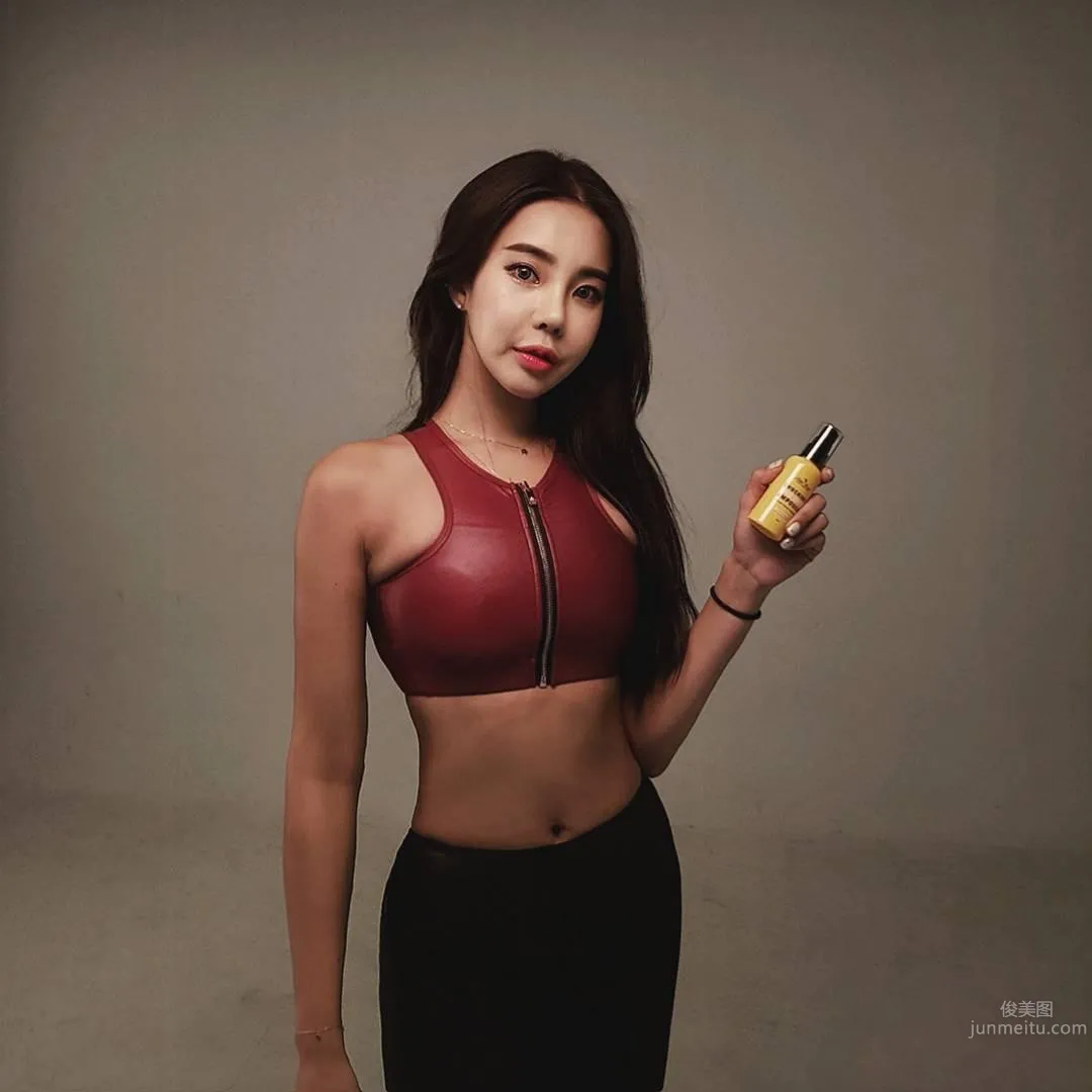 南韓美女金智娜 火辣比基尼美照 34