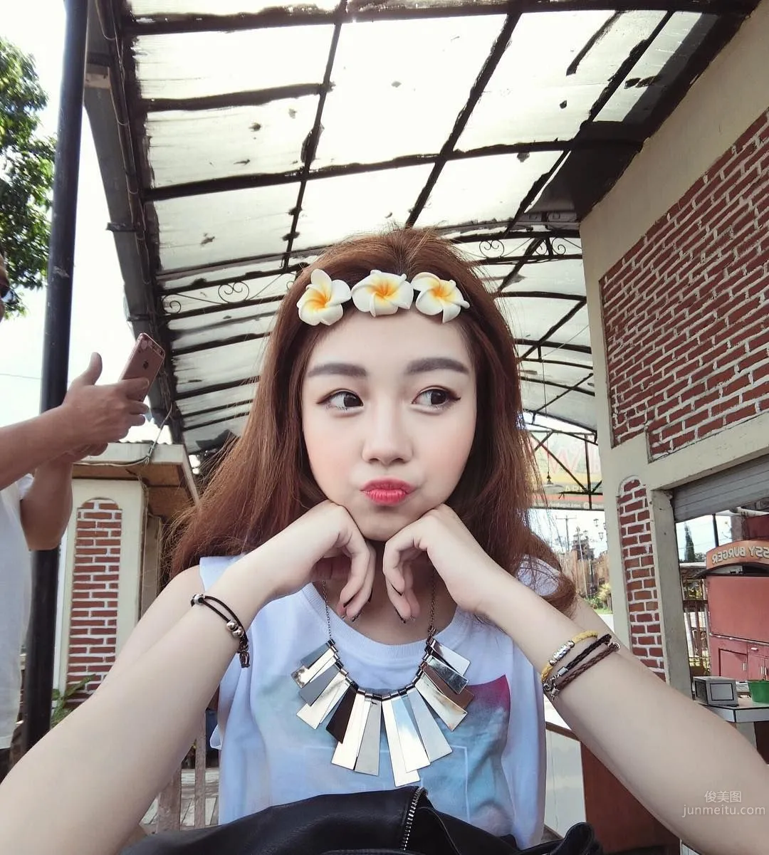 God Genes, Girl Holy Land, It Is This Country! Fair Skin and Unreasonable Good Figure photo 2