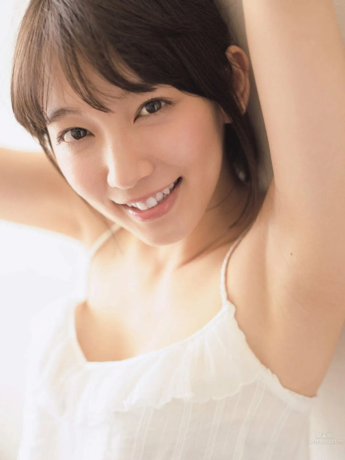Riho Yoshioka, 2017 Weekly Playboy NEWS Photos photo 4