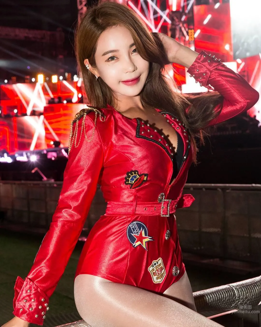 南韓美女金智娜 火辣比基尼美照 9