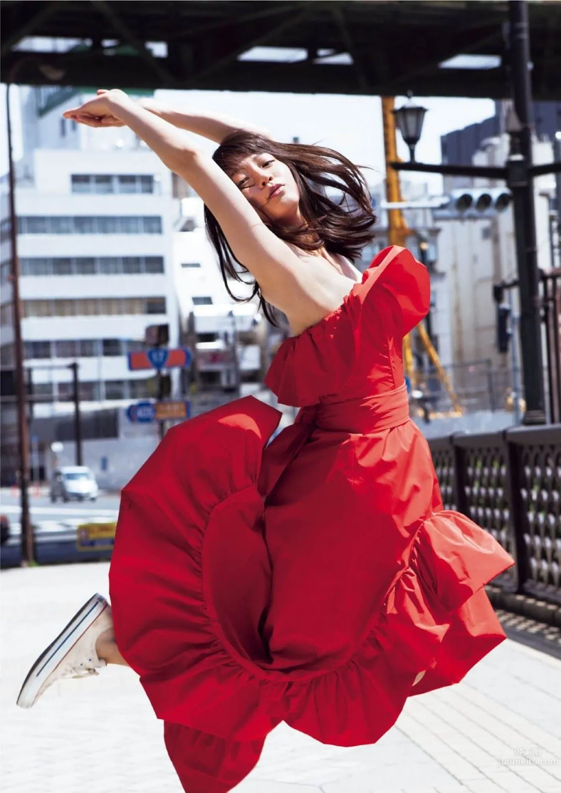 Riho Yoshioka, 2017 Weekly Playboy NEWS Photos photo 9