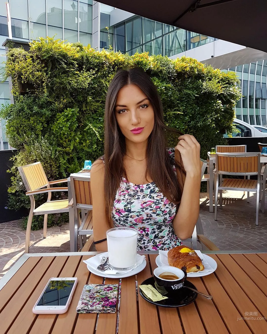 Tisi dyfekaj, Spanish-Italian Mixed Model Bikini Photos photo 9
