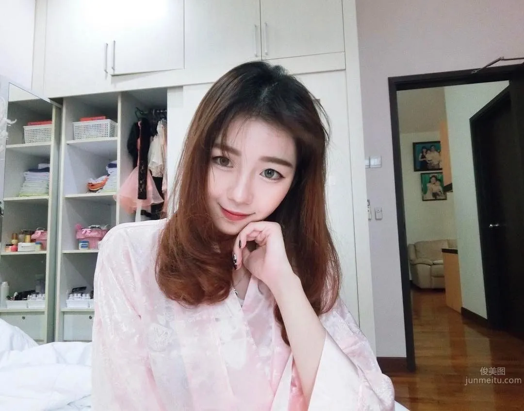 God Genes, Girl Holy Land, It Is This Country! Fair Skin and Unreasonable Good Figure photo 15