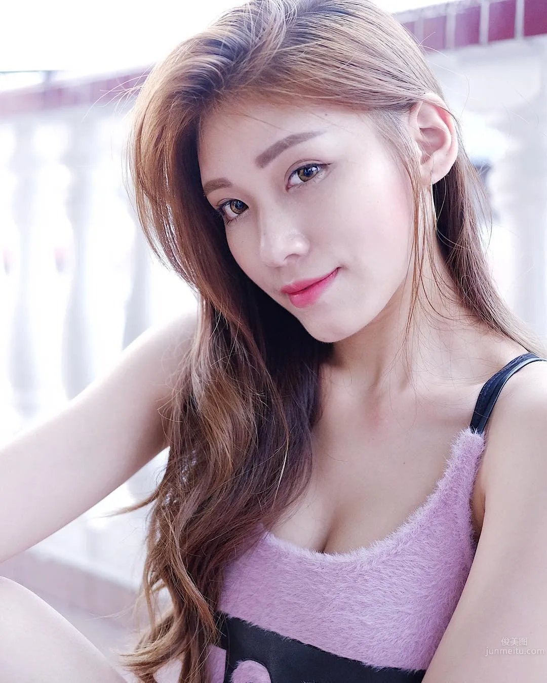 Malaysian Beauty Mimi Chen, Fashionable Sexy Curves photo 14