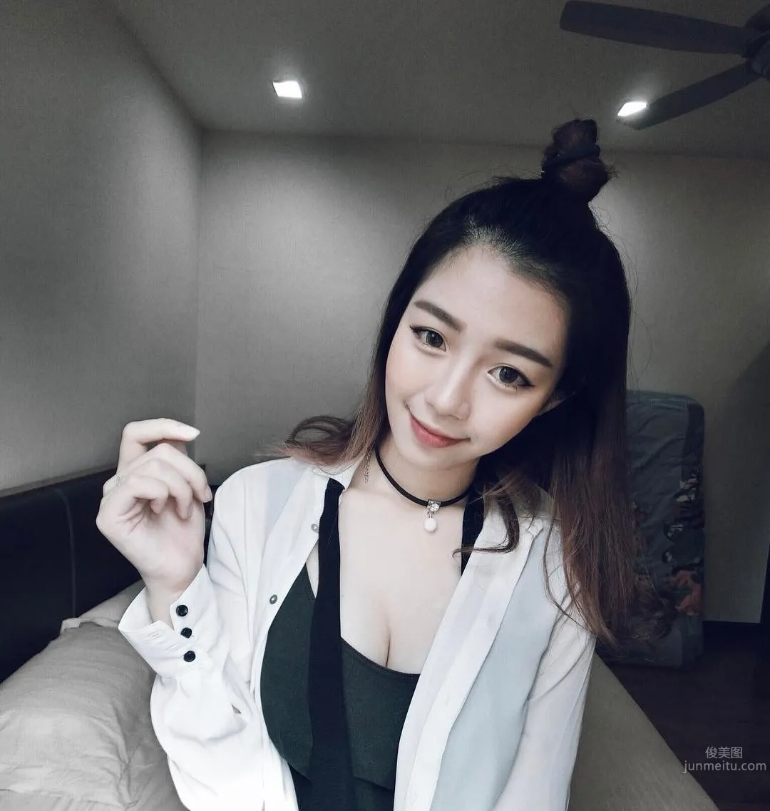 God Genes, Girl Holy Land, It Is This Country! Fair Skin and Unreasonable Good Figure photo 12