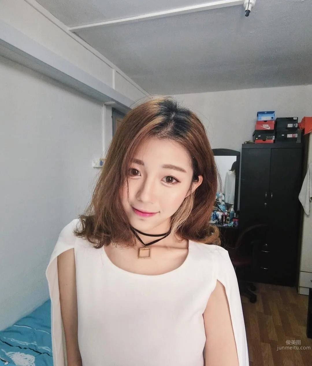 God Genes, Girl Holy Land, It Is This Country! Fair Skin and Unreasonable Good Figure photo 4