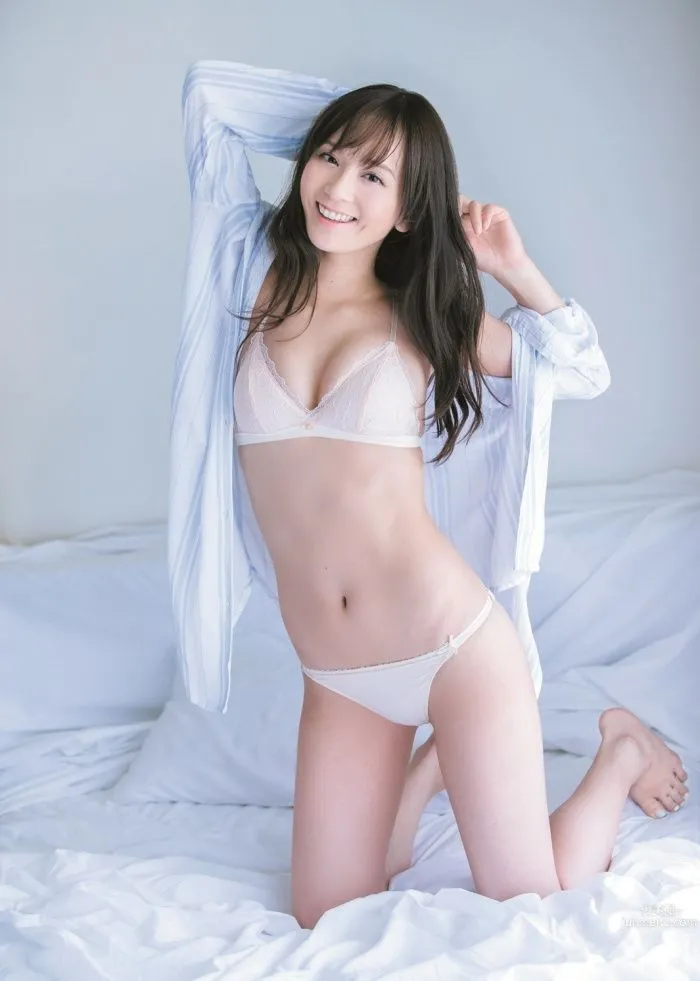 Racing Queen Chisaki Miki 2017 Weekly Playboy NEWS photo 8