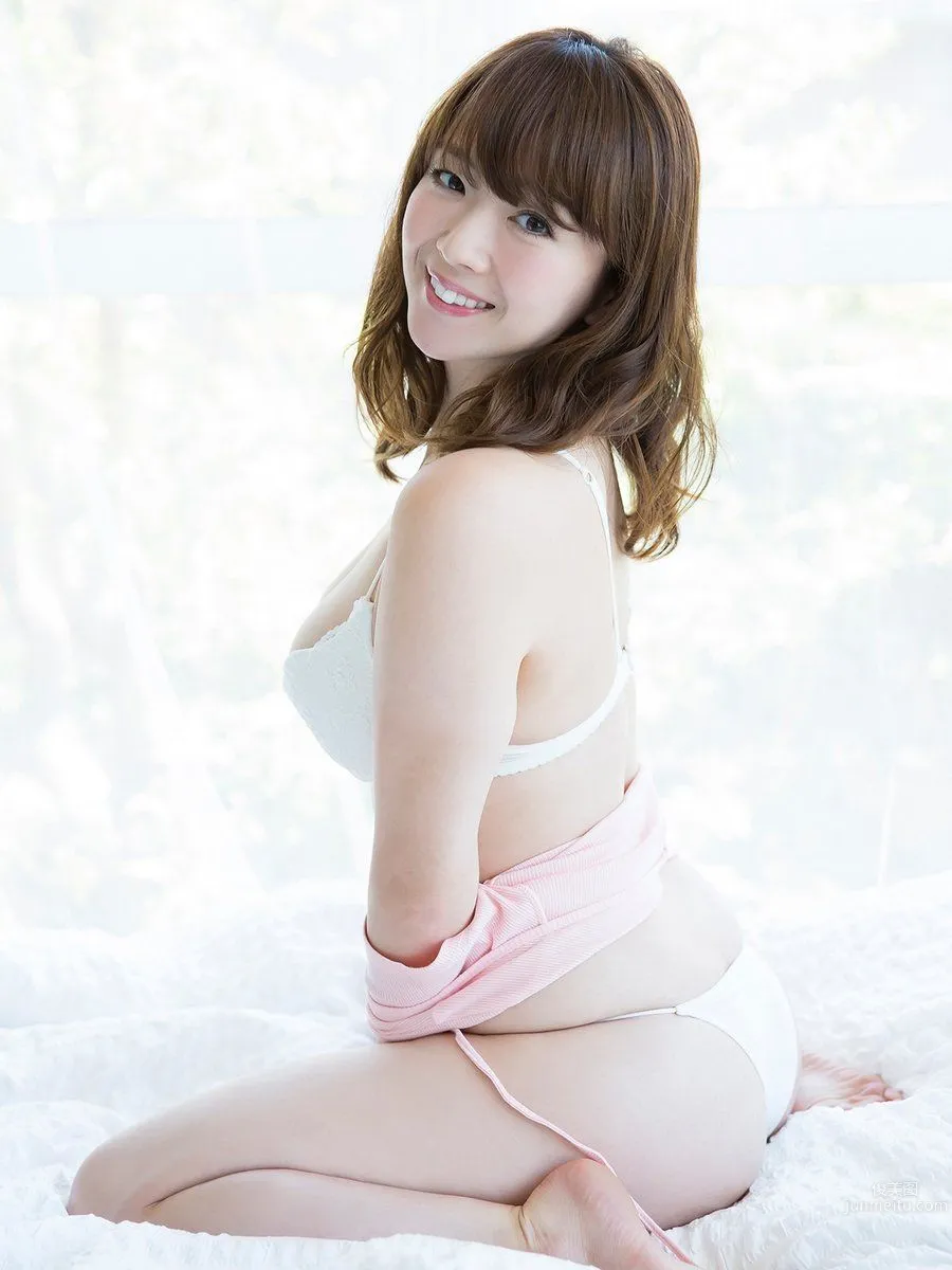 Miyako Sono - 2017 Weekly Playboy NEWS Magazine Photos photo 43