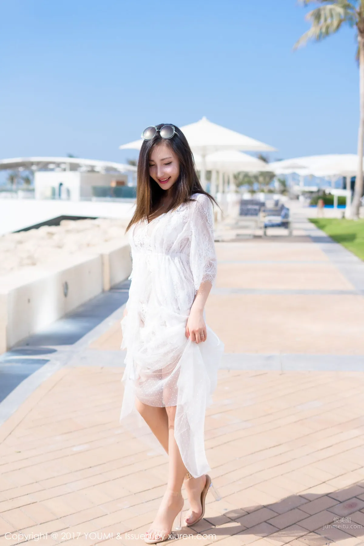 甜美女神Yumi尤美 藍天銀灘白雲佳人美 40