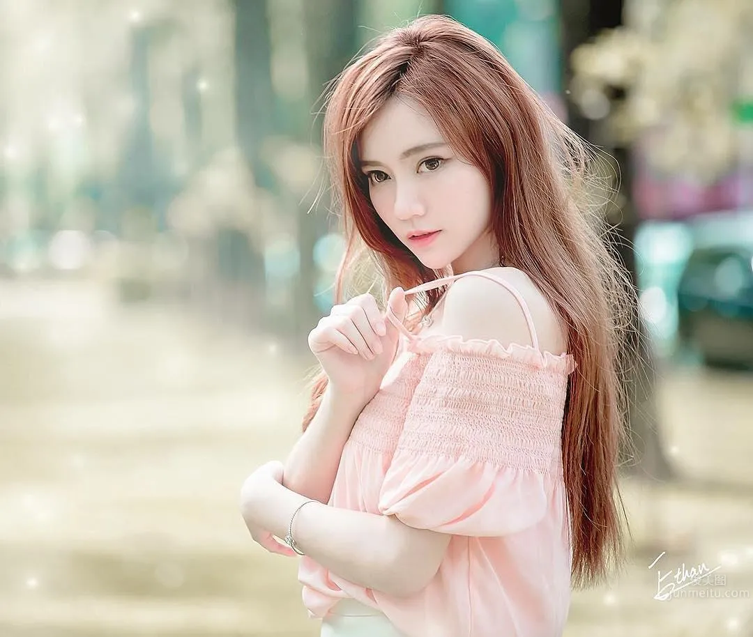 Super Cute! Sweet Style Fair-Skinned Beauty with Beautiful Breasts, Top-Notch Figure, So Outrageous! photo 2