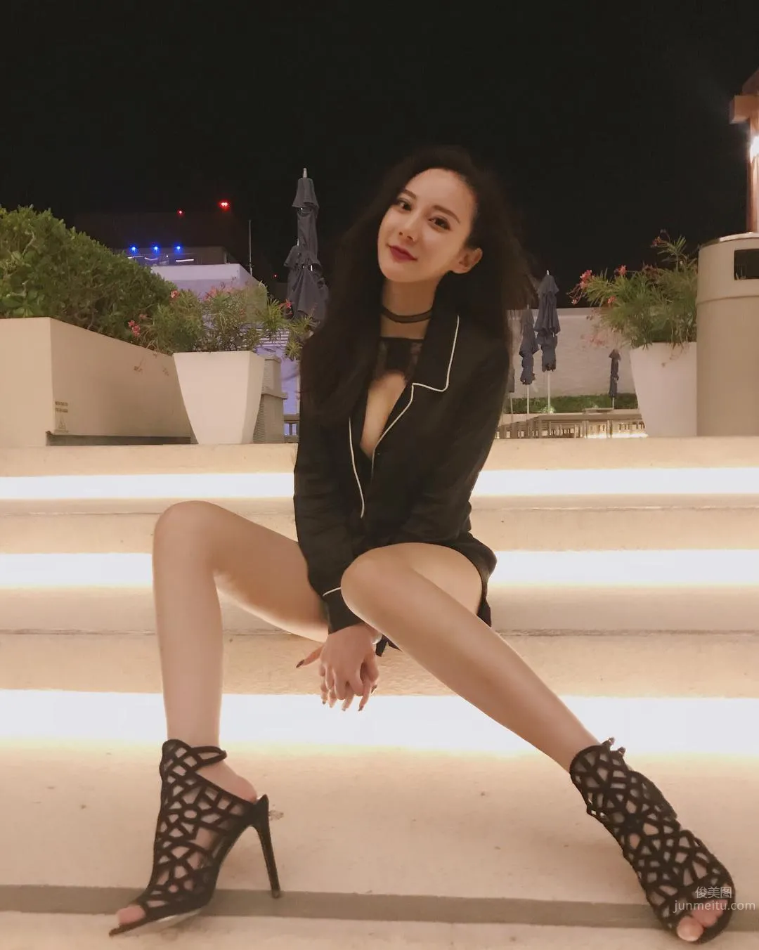 The Dream Girl of the Legs World! Overseas Highly Educated Beauty You Never Tire of Looking At! Her Curves Are Too Hot! photo 21