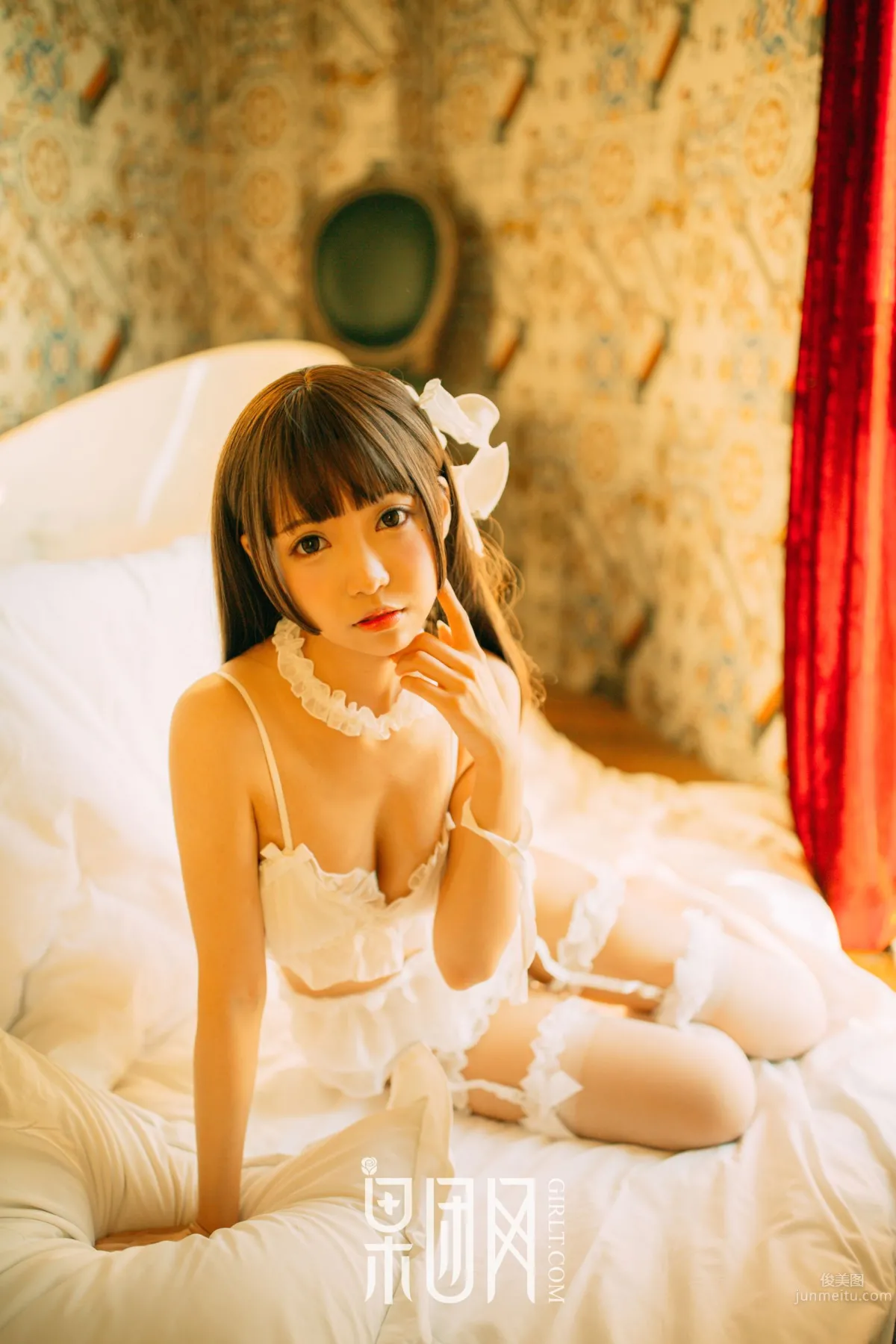 白絲男人斬！蘿莉真空上陣化身調皮小女仆 30