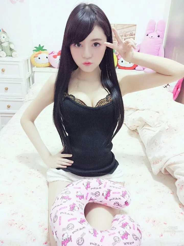 台灣正妹芊予Charmmy 完美顔值讓人戀愛 22