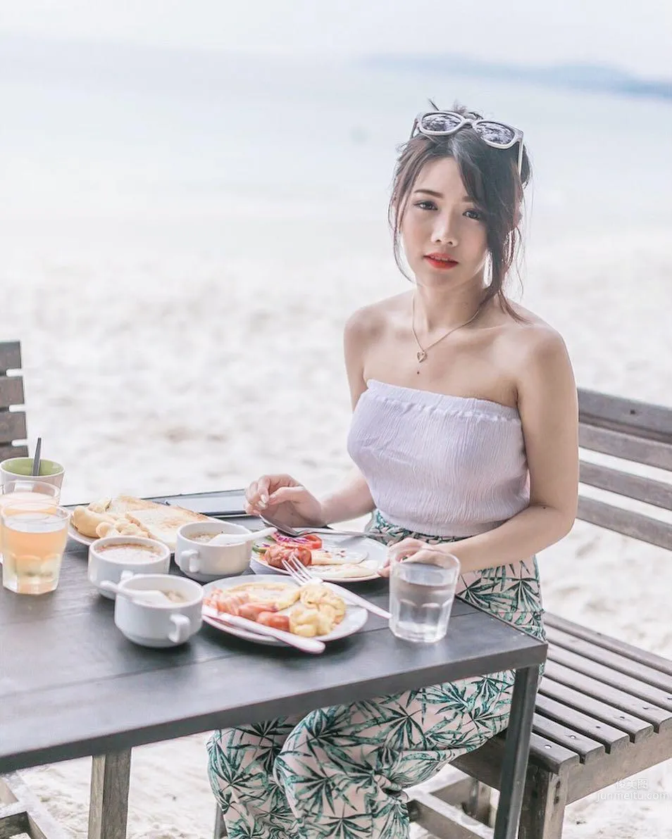 Natty Pitchapa - Thai Beauty Fresh and Refined Photo Set photo 60