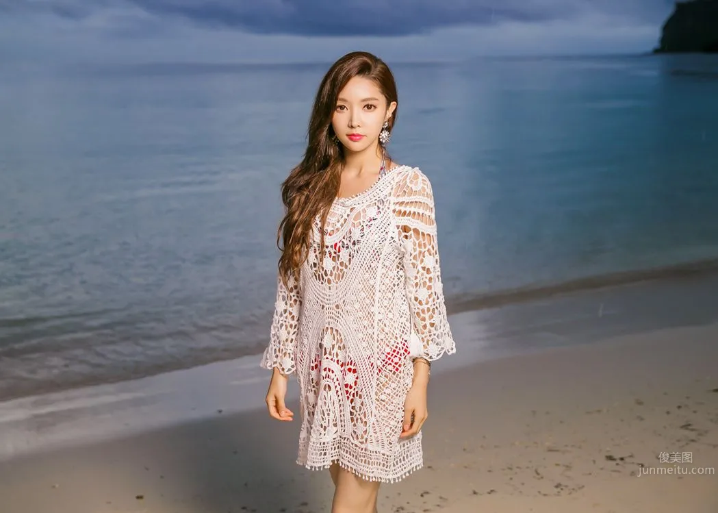 Park Soo Yeon - 2017 Swimwear Series Set Five photo 89