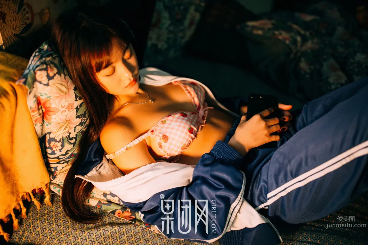 学生妹妹的校服风情！_15