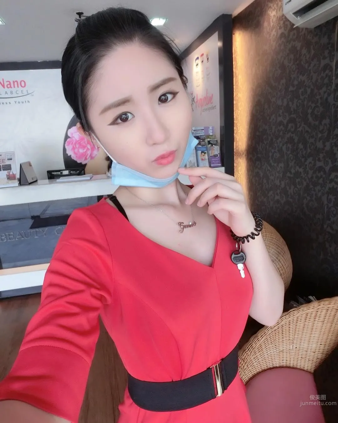 李佩怡- 迷人「魅惑電眼」收服粉絲的心！ 10