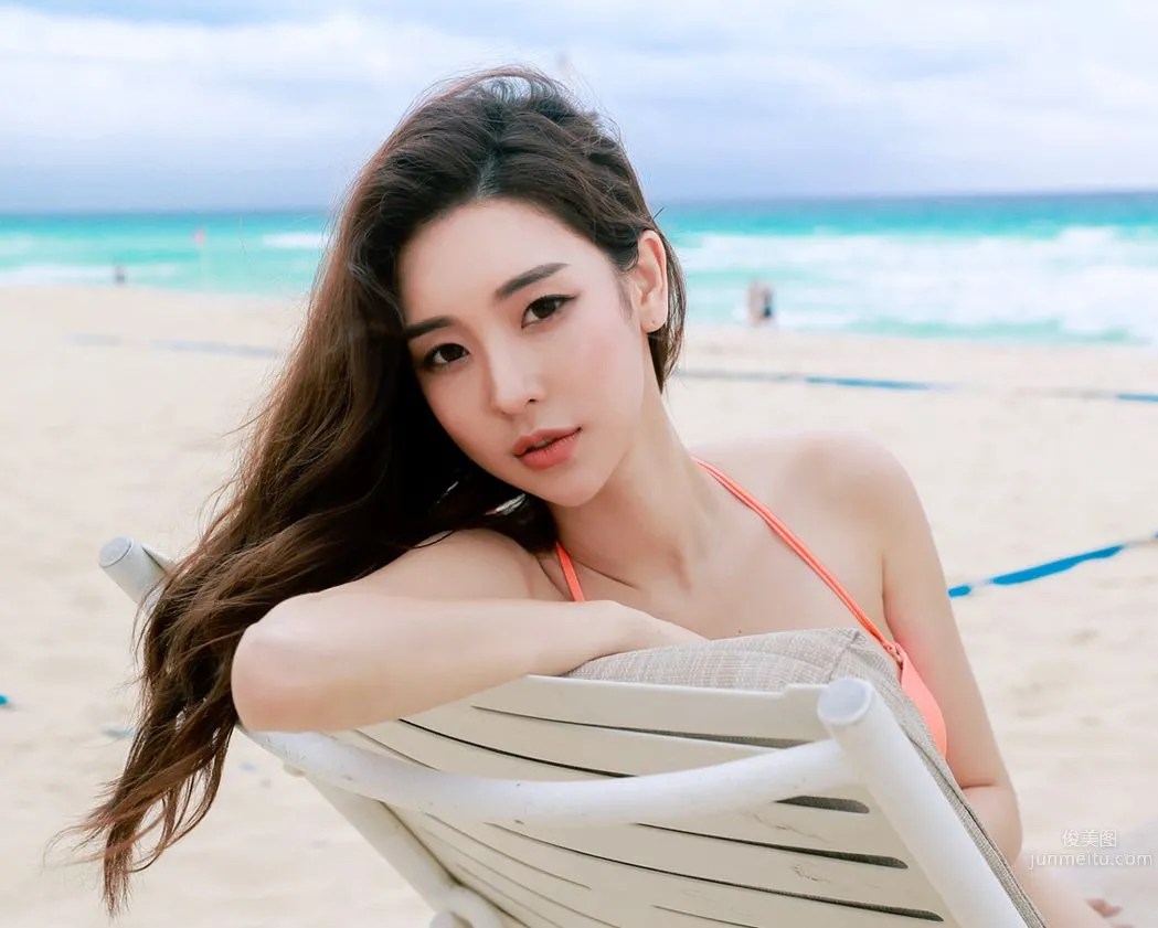 Park Da Hyun - Eranzi Bikini Series Seven photo 6