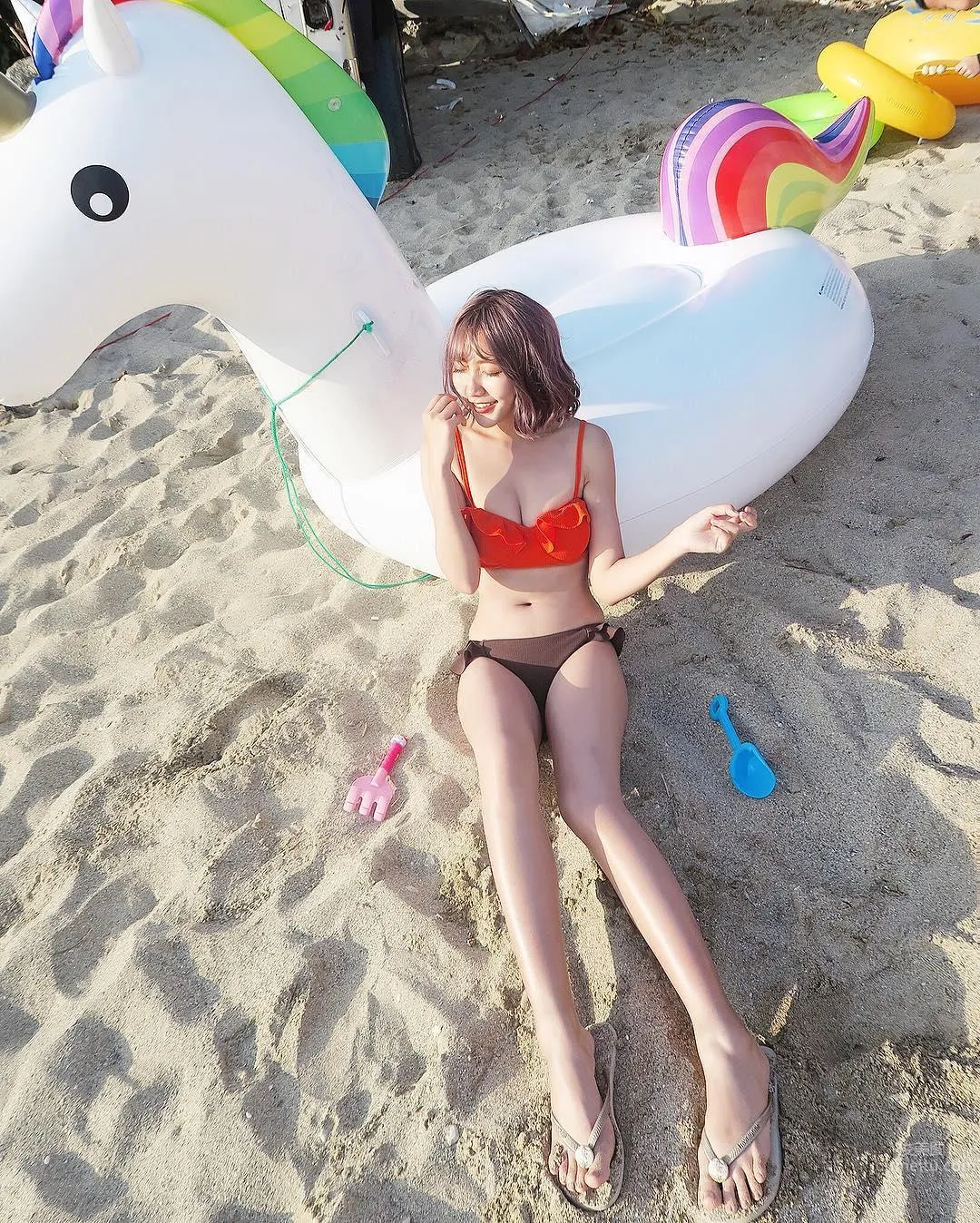 Xu Qingling, Ig Sharing Okinawa Bikini Photos photo 12
