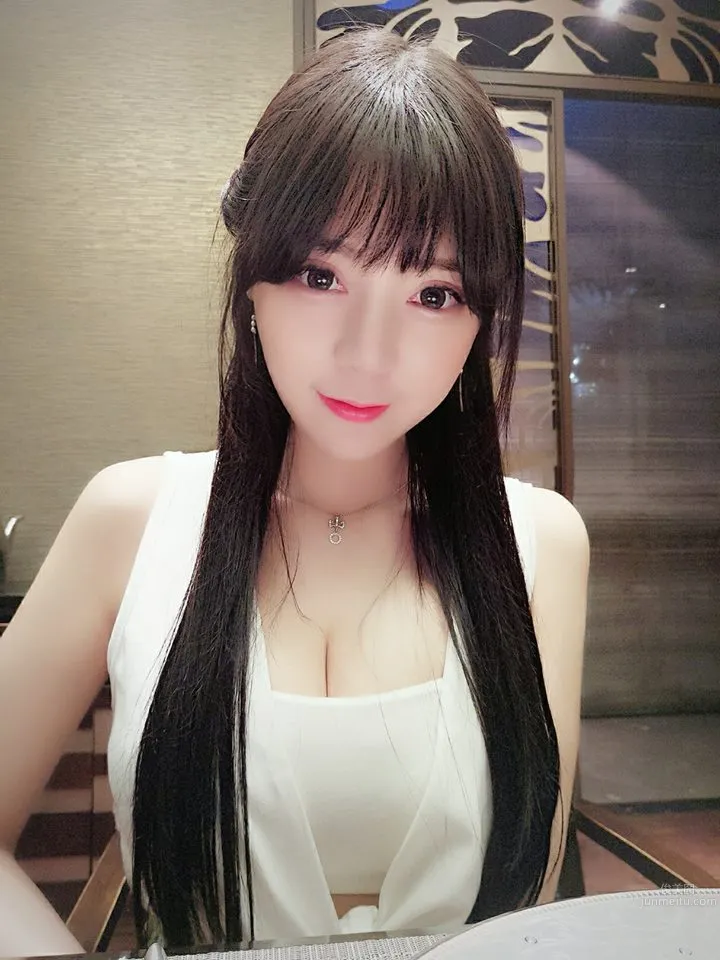 台灣正妹芊予Charmmy 完美顔值讓人戀愛 18