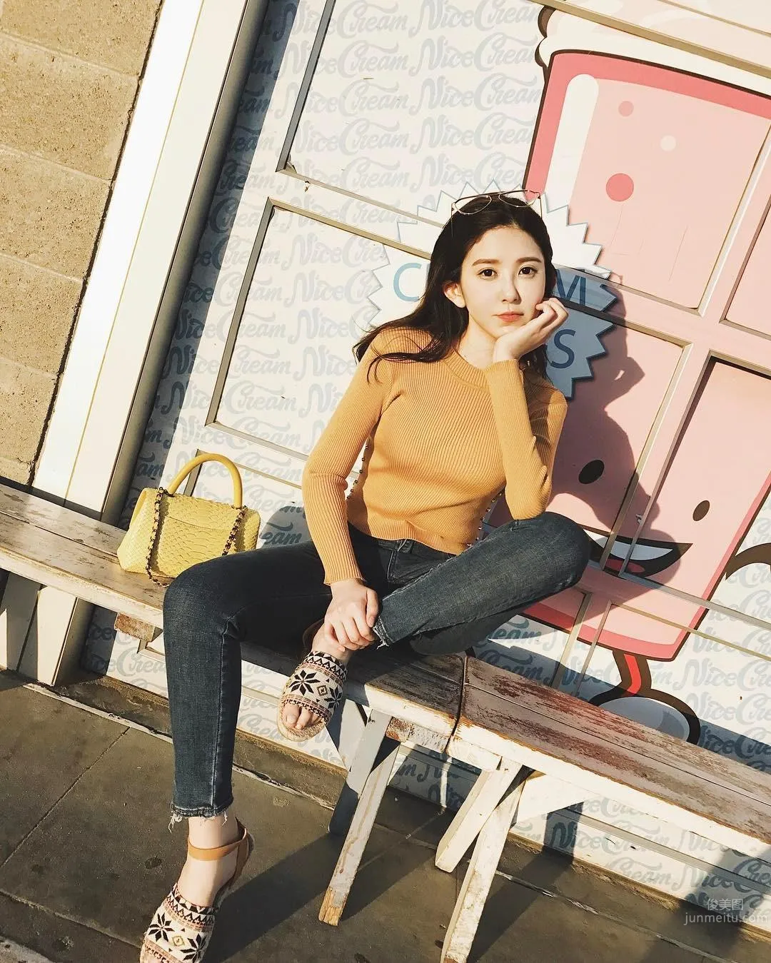 'Mingdao Campus Beauty' Evolved Even More After Graduation, So Hot Fans Shout No No! photo 10